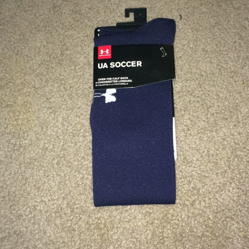 Under armour soccer socks in navy blue